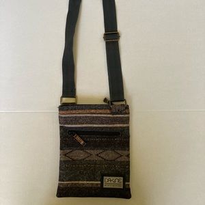 Dakine crossbody bag